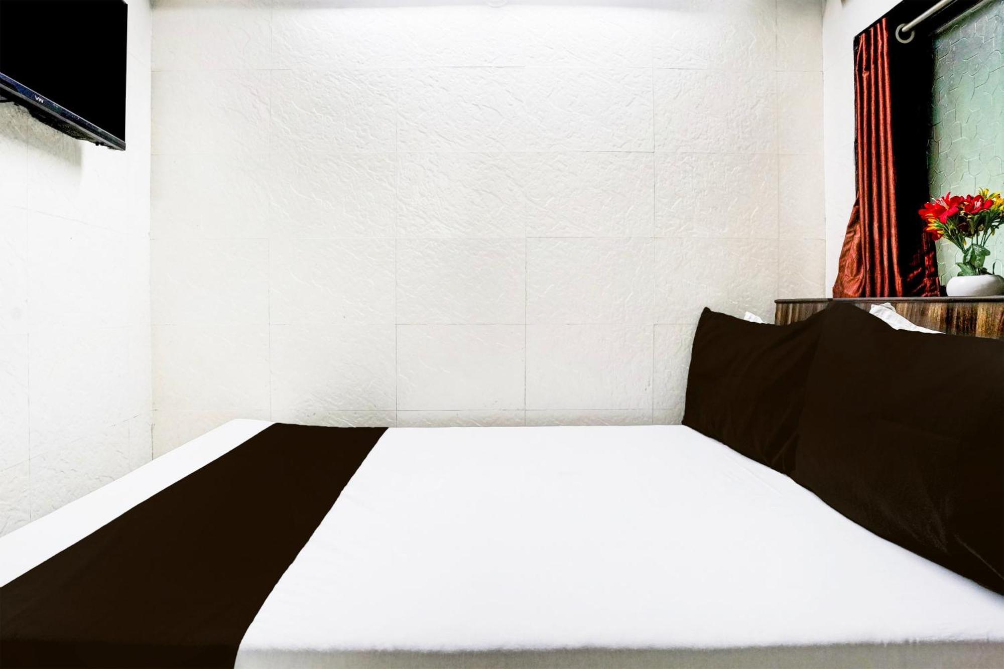 Super Hotel O Dombivali Formerly Pk Lodging Dombivli 외부 사진