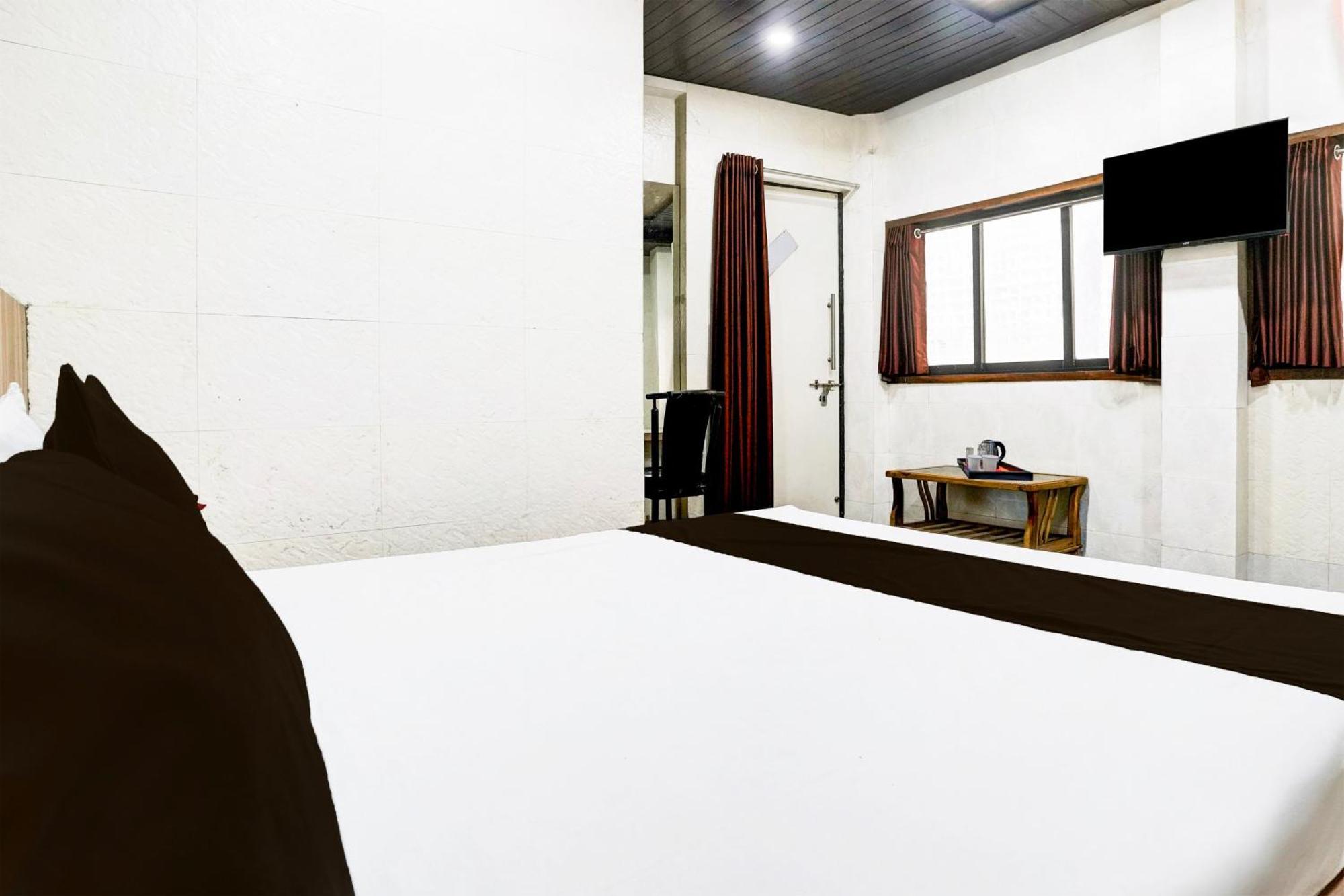 Super Hotel O Dombivali Formerly Pk Lodging Dombivli 외부 사진
