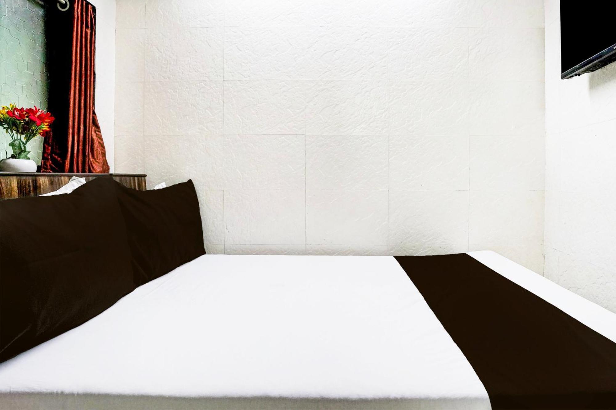 Super Hotel O Dombivali Formerly Pk Lodging Dombivli 외부 사진