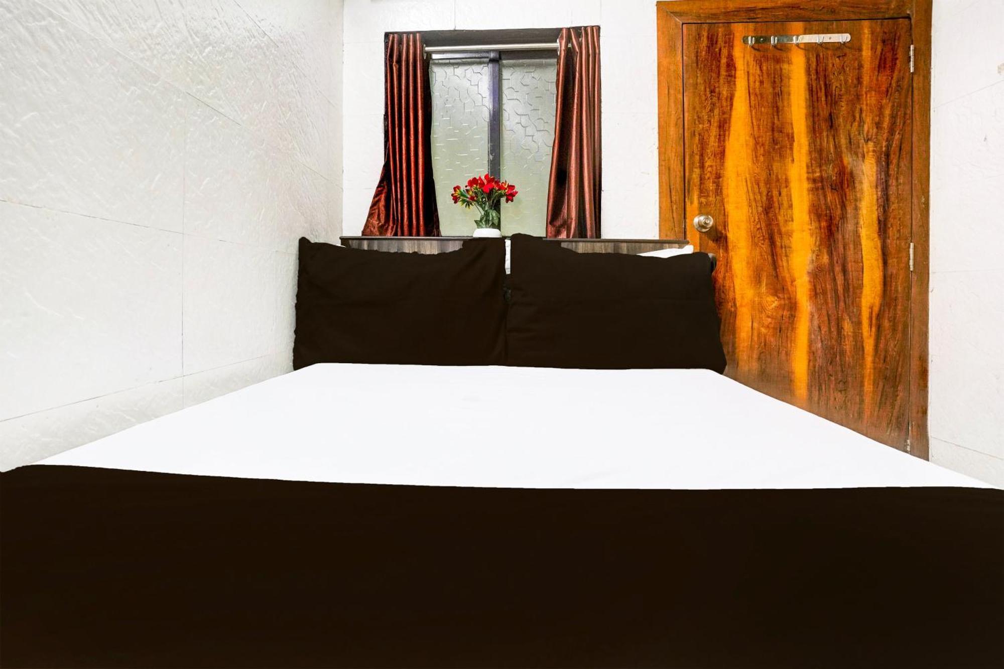 Super Hotel O Dombivali Formerly Pk Lodging Dombivli 외부 사진